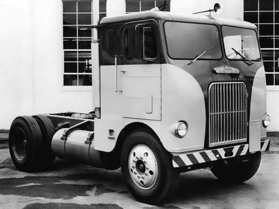  Freightliner 700 1950 года  (фото 1 из 1)